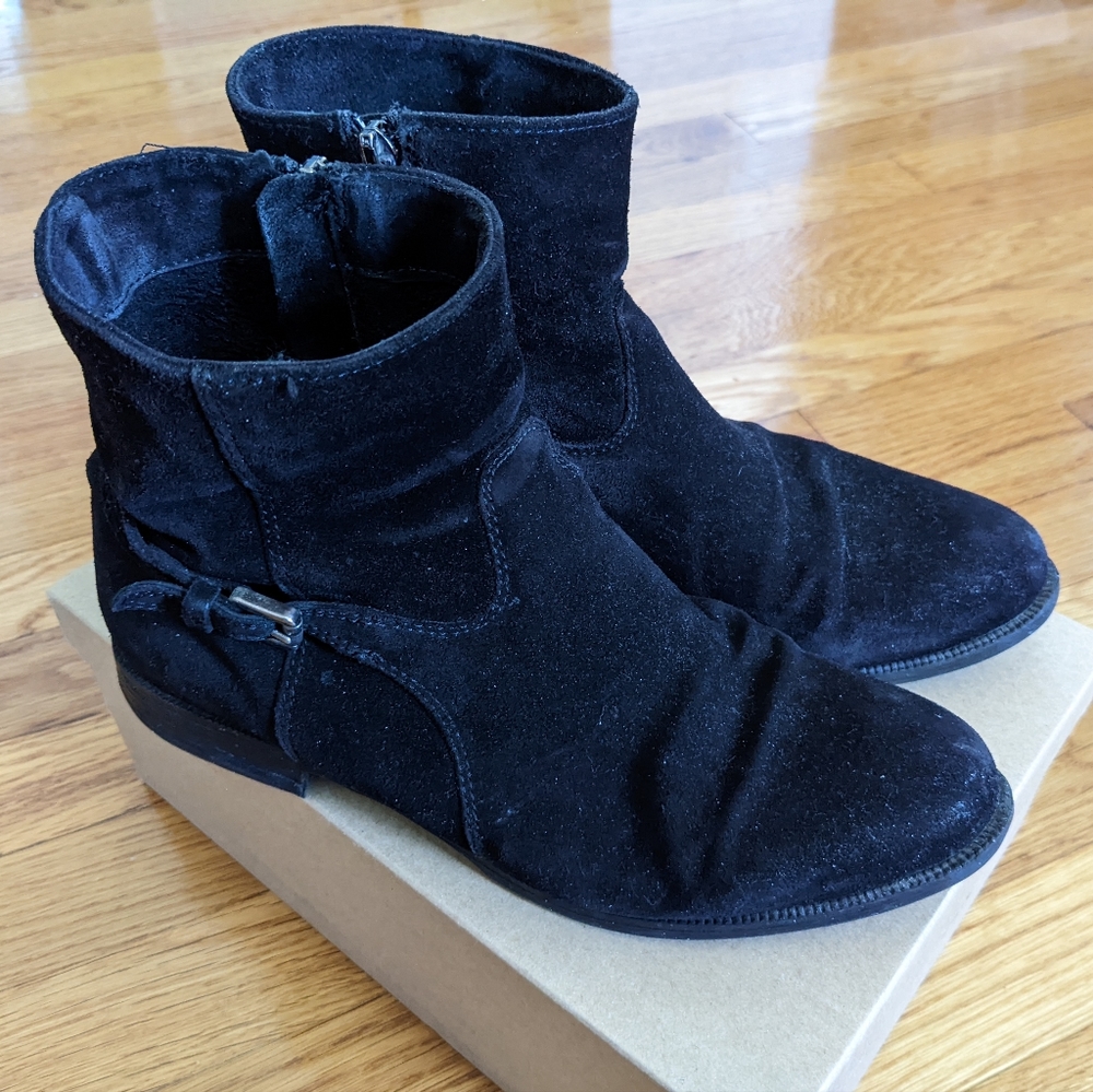 La CANADIENNE Lexa waterproof suede bootie